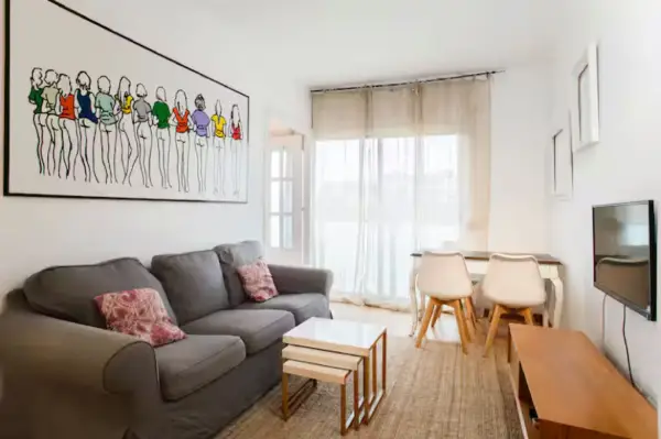 Bright student apartment living room in Carrer de Tordera Barcelona