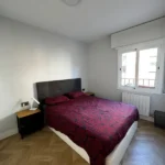Bright furnished student apartment in C/ Berlín 78 Barcelona with cozy shared rooms and modern interiors
