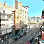 Bright furnished student apartment in C/ Berlín 78 Barcelona with cozy shared rooms and modern interiors