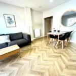 Bright furnished student apartment in C/ Berlín 78 Barcelona with cozy shared rooms and modern interiors