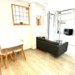 Spacious student apartment in La Barceloneta Barcelona with balcony and furnished bedrooms near the beach
