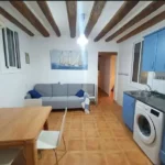 Bright furnished student apartment in Calle Jaume Giralt 3 Barcelona with air conditioning and natural light