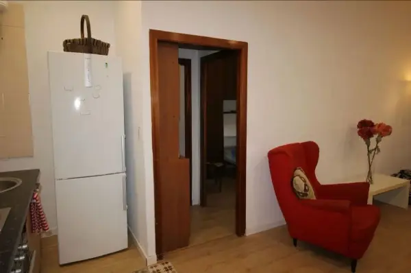 Bright penthouse student apartment in Calle de Maurici Serrahima Barcelona with balcony and furnished interiors