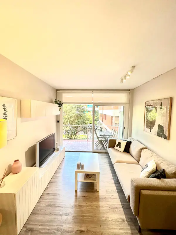 Bright student apartment in Les Corts Barcelona with balcony natural light and furnished interiors