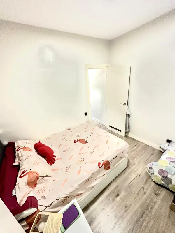 Bright student apartment in Les Corts Barcelona with balcony natural light and furnished interiors