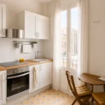 Fully furnished student studio apartment in Eixample Barcelona near Entença Metro with equipped kitchen