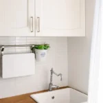 Fully furnished student studio apartment in Eixample Barcelona near Entença Metro with equipped kitchen
