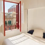 Fully furnished student studio apartment in Eixample Barcelona near Entença Metro with equipped kitchen