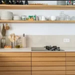 Fully furnished student room in Sant Gervasi Barcelona with double bed, private bathroom and desk