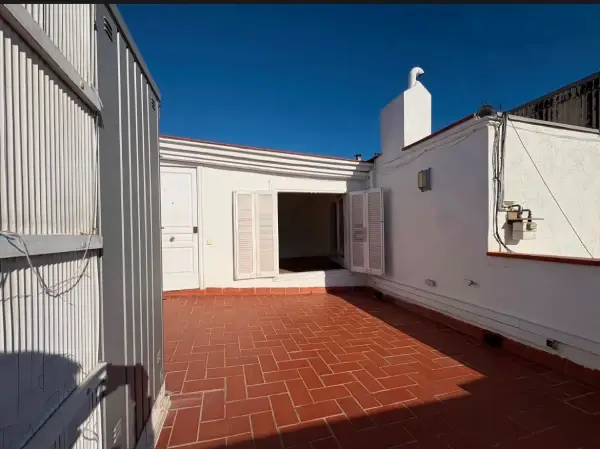 Modern penthouse apartment in Poblenou Barcelona with large private terrace and one bedroom