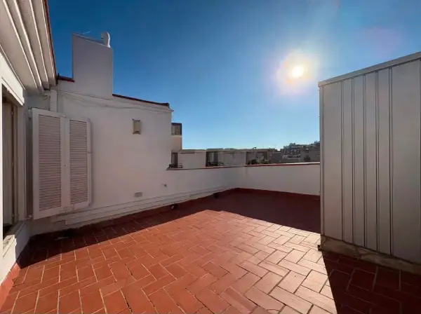 Modern penthouse apartment in Poblenou Barcelona with large private terrace and one bedroom