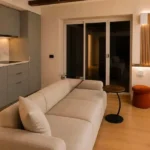 Modern one-bedroom apartment in Eixample Barcelona with private terrace, air conditioning, and fully equipped kitchen
