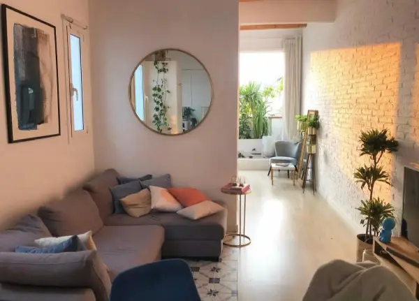 Fully furnished student penthouse in Barcelona with two private terraces and one bedroom