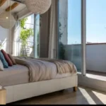 Fully furnished student penthouse in Barcelona with two private terraces and one bedroom