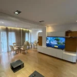 Modern student room in Eixample Barcelona with shared terrace, central AC and furnished apartment