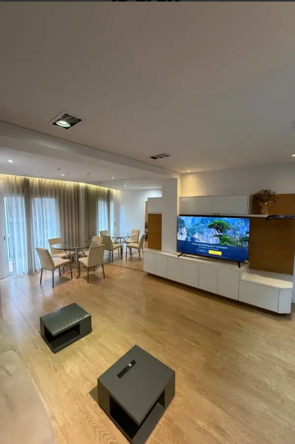 Modern student room in Eixample Barcelona with shared terrace, central AC and furnished apartment