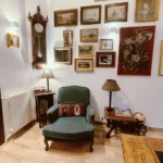 Fully furnished 2-bedroom student apartment in Gràcia Barcelona with two bathrooms and balcony