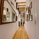 Fully furnished 2-bedroom student apartment in Gràcia Barcelona with two bathrooms and balcony