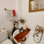Fully furnished 2-bedroom student apartment in Gràcia Barcelona with two bathrooms and balcony