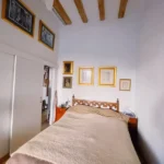 Fully furnished 2-bedroom student apartment in Gràcia Barcelona with two bathrooms and balcony