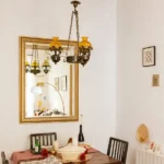 2-bedroom student apartment on Calle dels Mercaders Barcelona with balcony and fully equipped kitchen