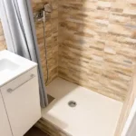 Student room in a 3-bedroom shared apartment in Eixample Barcelona with shared bathroom