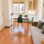 Student room in a 3-bedroom shared apartment in Eixample Barcelona with shared bathroom