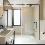 Renovated 5-bedroom apartment in Sant Gervasi Barcelona with 5 bathrooms, parking, equipped kitchen and built-in wardrobes
