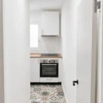 2-bedroom student apartment in Gràcia Barcelona with sunny 12 m² terrace and equipped kitchen