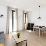 2-bedroom student apartment in Hospitalet de Llobregat Barcelona with terrace, equipped kitchen and study desks