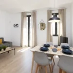 2-bedroom student apartment in Hospitalet de Llobregat Barcelona with terrace, equipped kitchen and study desks