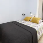 2-bedroom student apartment in Hospitalet de Llobregat Barcelona with terrace, equipped kitchen and study desks