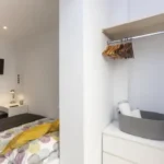 2-bedroom student apartment in Hospitalet de Llobregat Barcelona with terrace, equipped kitchen and study desks