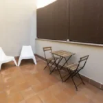 2-bedroom student apartment in Hospitalet de Llobregat Barcelona with terrace, equipped kitchen and study desks