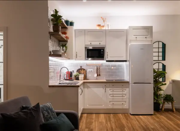 Double bedroom in 5-bedroom shared student apartment near La Rambla Barcelona