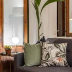 Double bedroom in 5-bedroom shared student apartment near La Rambla Barcelona