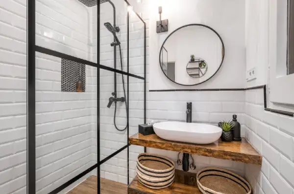 Double bedroom in 5-bedroom shared student apartment near La Rambla Barcelona