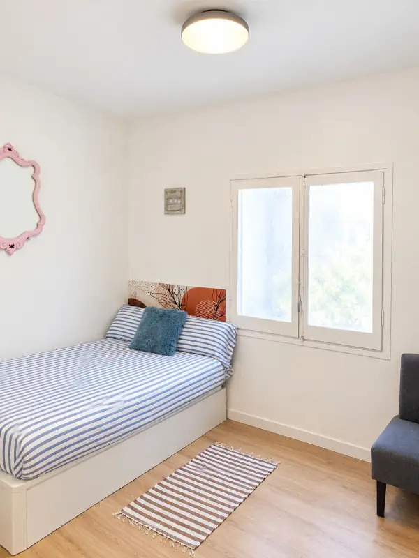 1-bedroom student apartment for rent in Gràcia Barcelona near Plaça del Diamant