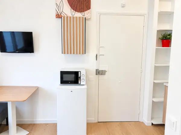 1-bedroom student apartment for rent in Gràcia Barcelona near Plaça del Diamant